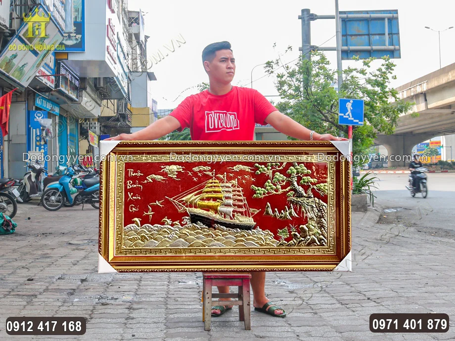Khung tranh bằng Composite mỏng nhẹ